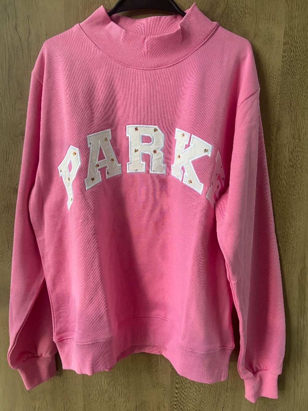 Parke Pink Mock Neck Floral Patch Letter Sweatshirt
